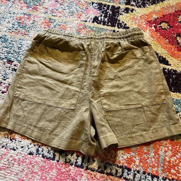 Universal Thread Olive Green linen blend Shorts Women Size XS - Picture 3 of 7